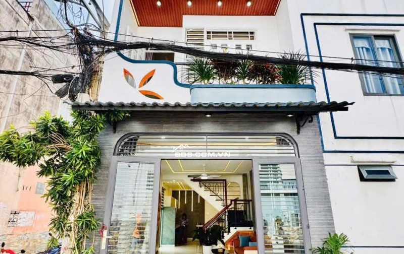 Sắp đi định cư nên cần bán gấp nhà mặt tiền khu dân cư Phong Phú  Quận 8
